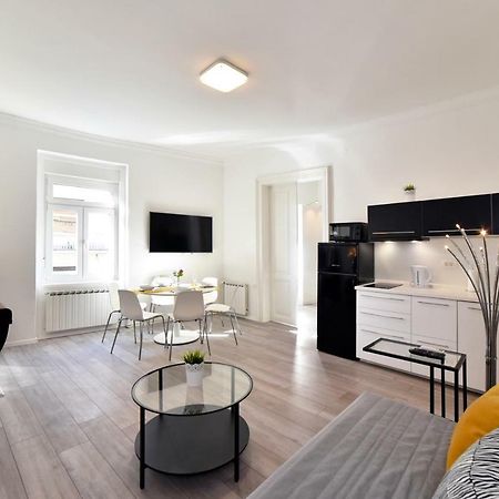 Agape Zagreb Apartments エクステリア 写真