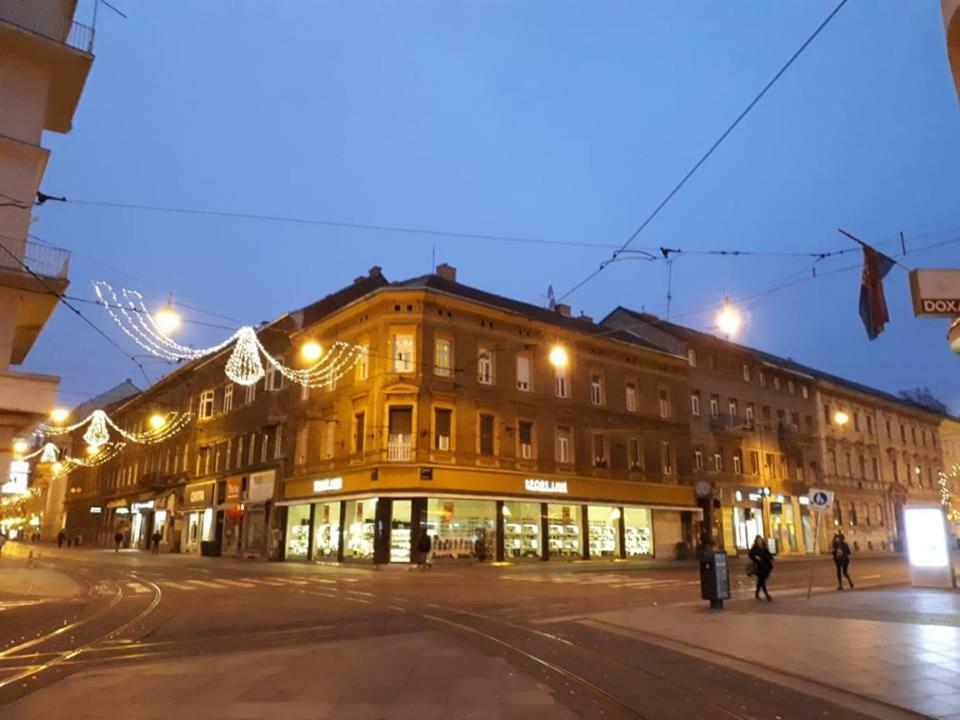 Agape Zagreb Apartments エクステリア 写真